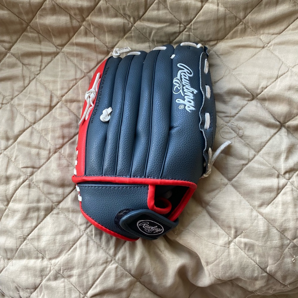 Baseball glove